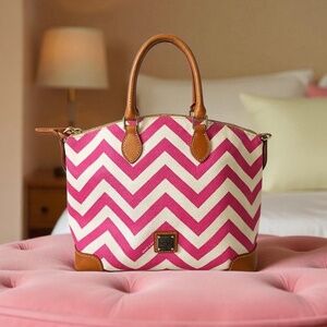 Authentic Dooney & Bourke Pink White Chevron Satchel Tote Strap Barbie Girly Y2K